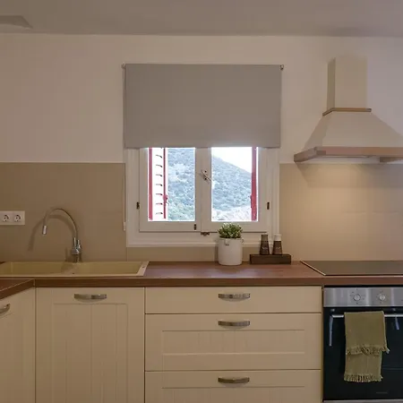 펜션 Prima Solis - Sunset & Sea View House In